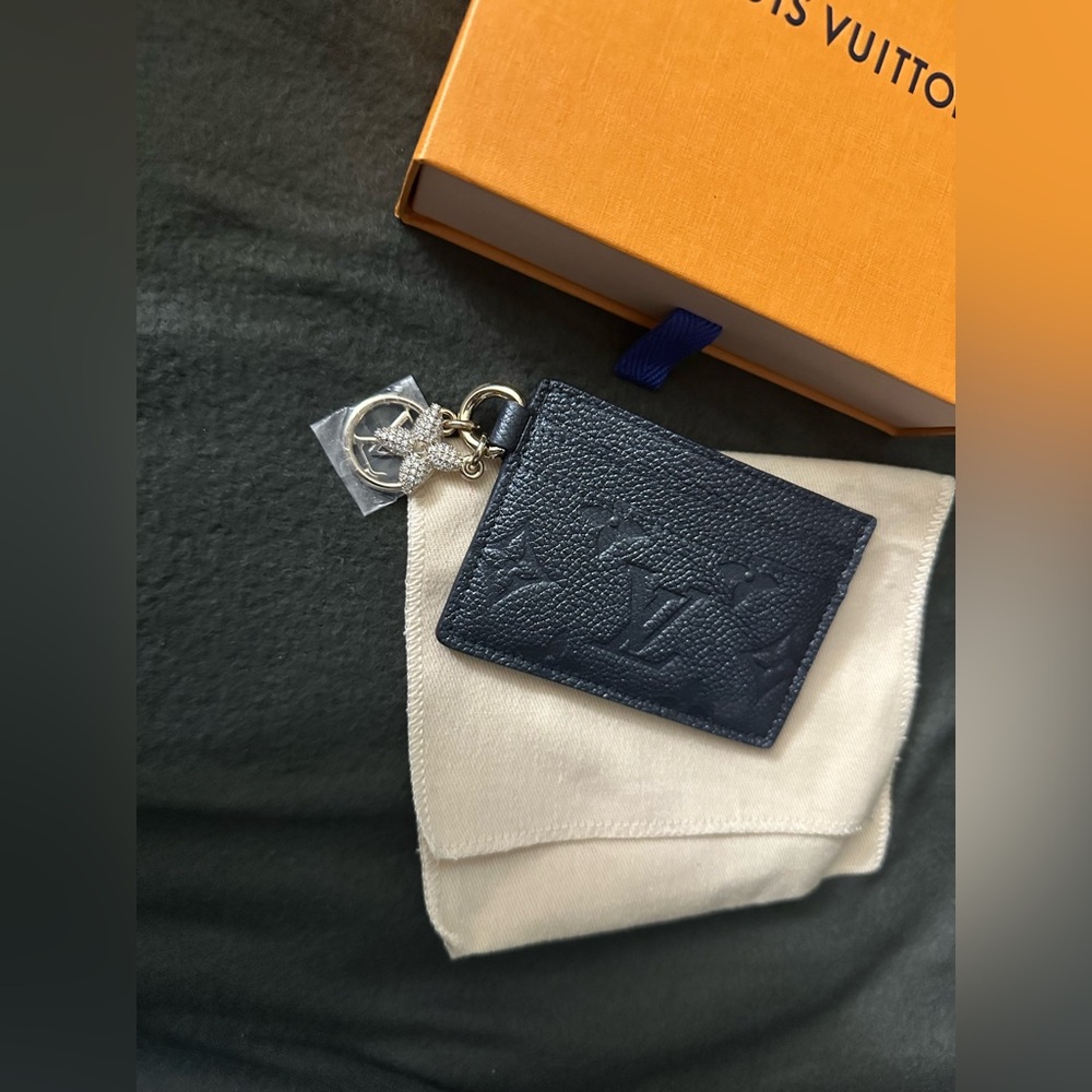 Sold Louis Vuitton metallic blue Card Holder - Picture 4 of 6